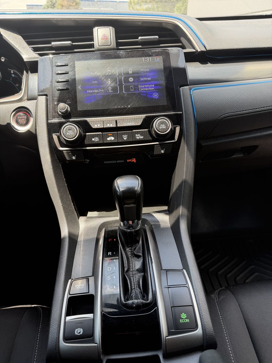 Main image 16