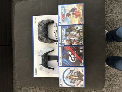 Sony PlayStation 5 PS5 Disc Console w/ Extra Controller & 4 Games (Tiger Woods 2K25, College Football 25, Gran Turismo 7, Mortal