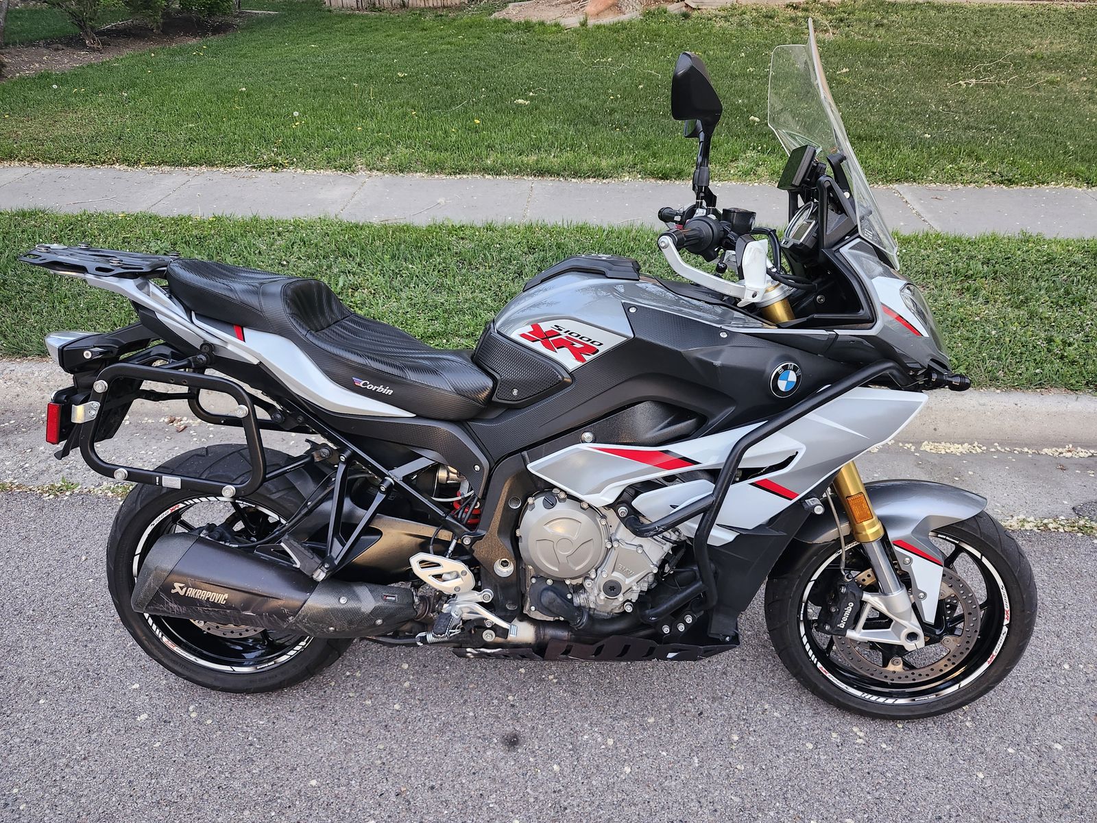 2016 BMW S1000XR
