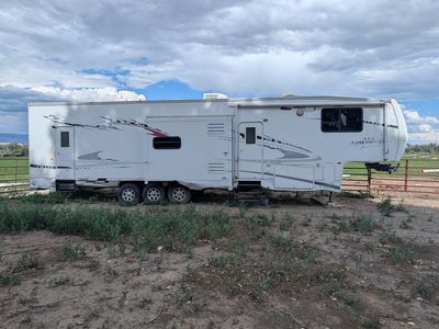 2006 Forest River 385CKTS 40' 5th Wheel Toy Hauler — Triple Axle — Handyman Special