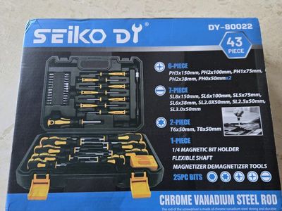 Seiko DY DY-80022 43-Piece Chrome Vanadium Steel Screwdriver & Bit Set w/ Case New