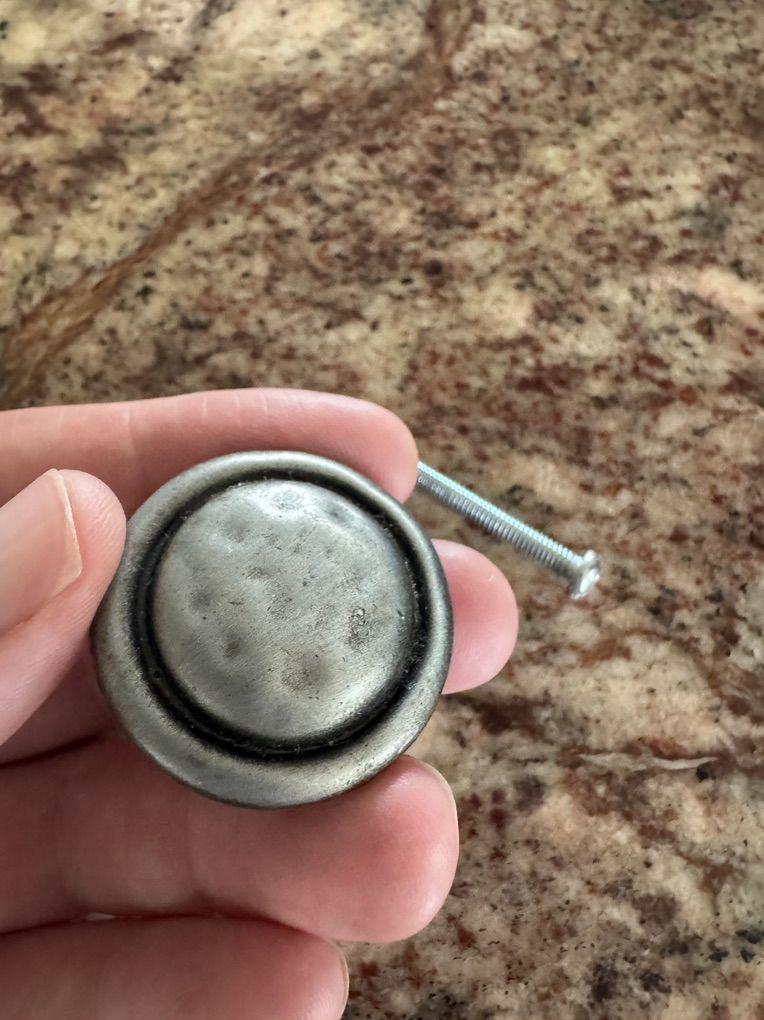 Cabinet/Drawer Pulls Knobs