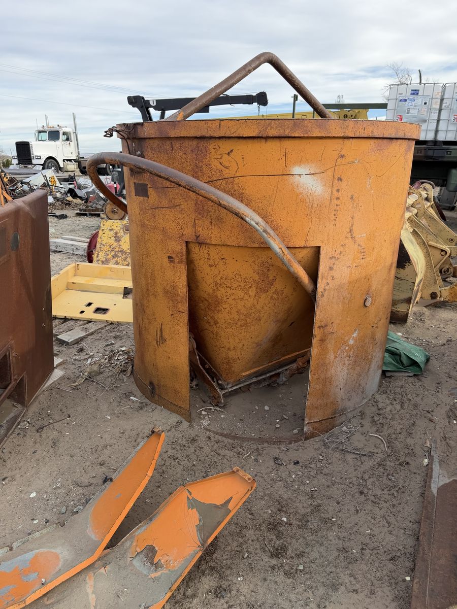 Concrete Bucket- 3 Yrd Capacity
