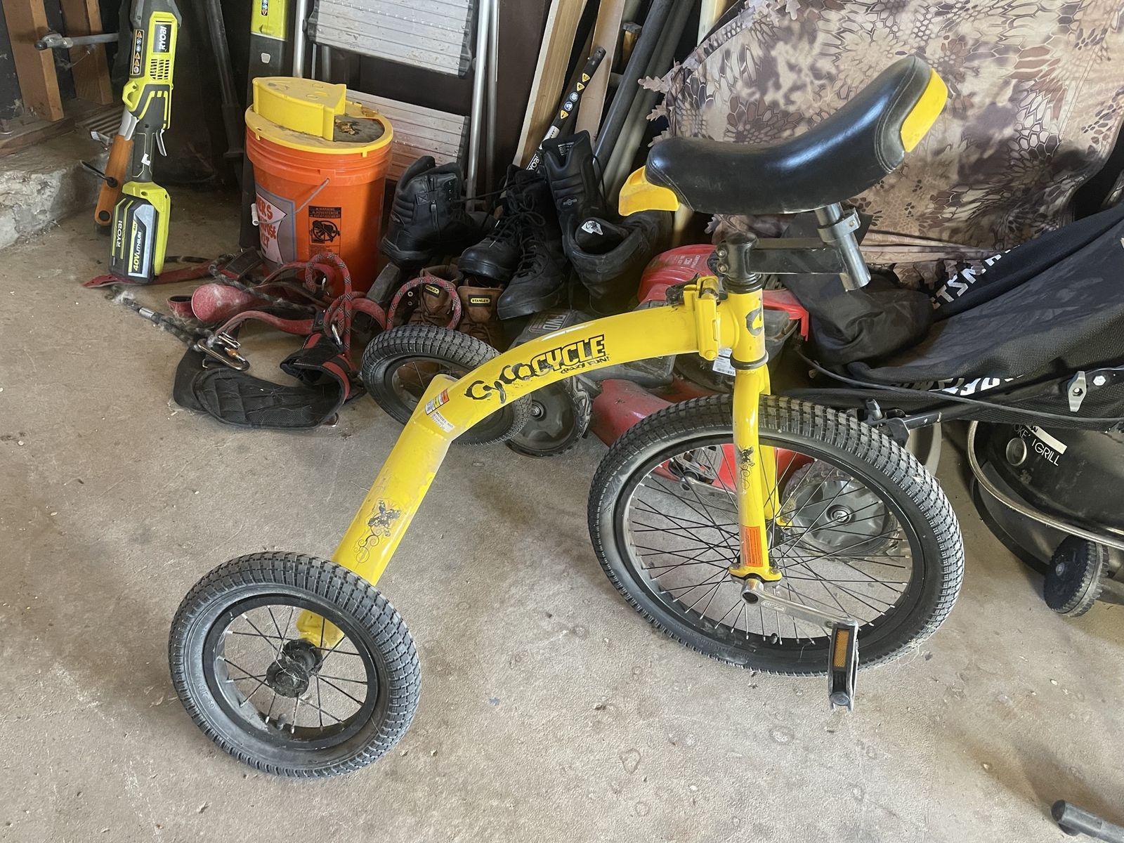 Recycle three wheels