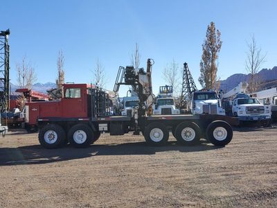 Allwheel drive boom truck