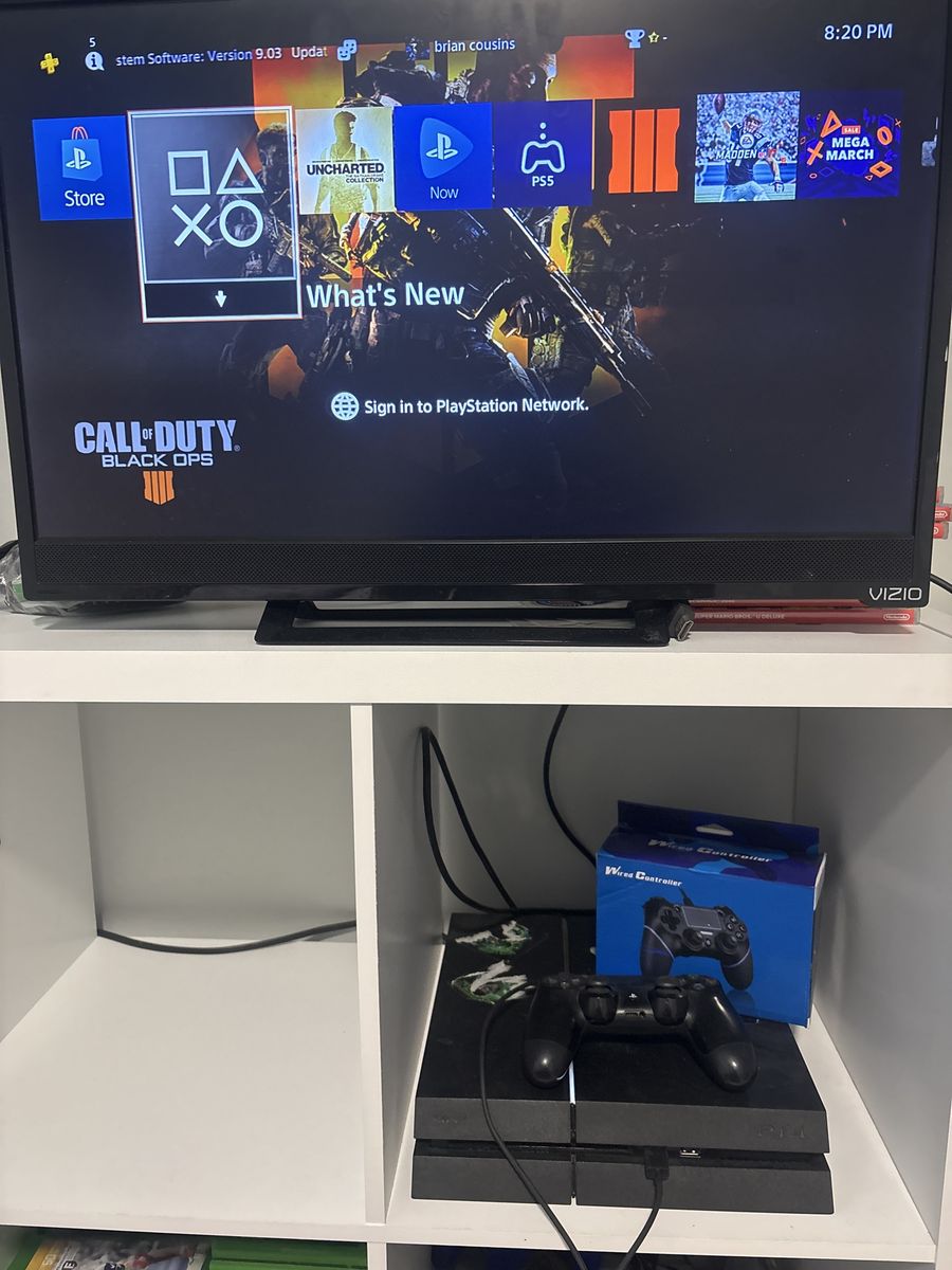 PlayStation 4 Bundle – 2 Controllers – Excellent Condition