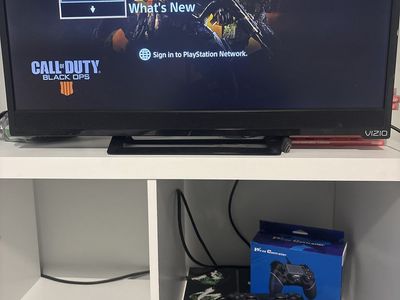 PlayStation 4 Bundle – 2 Controllers – Excellent Condition