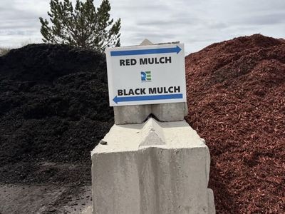 6 cubit yards red / black mulch premium grade delivered!