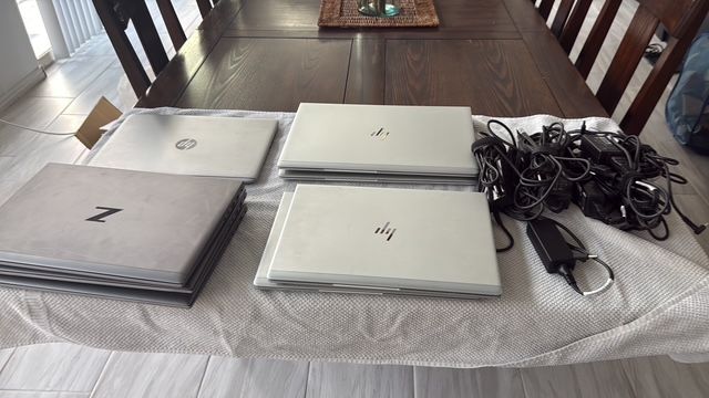 Lot of 8 HP computer laptop