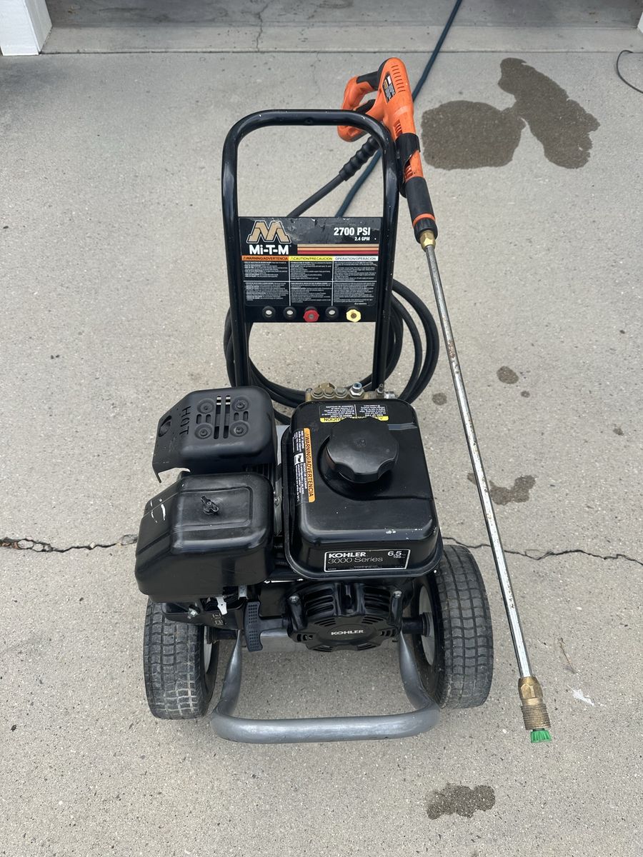 Mi-T-M 2700 PSI 2.4 GPM Gas Pressure Washer with Kohler 6.5 Engine