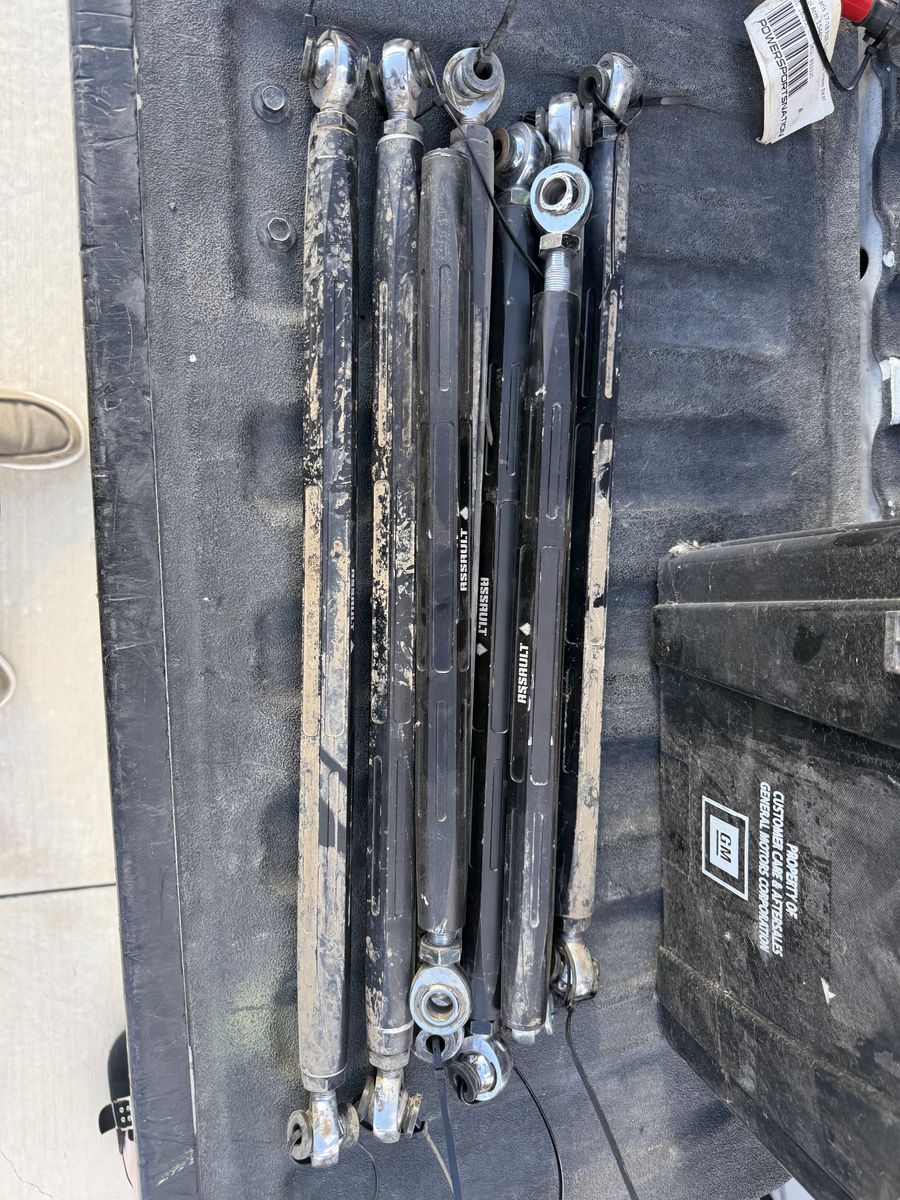 Can Am Maverick X3 radious Rods