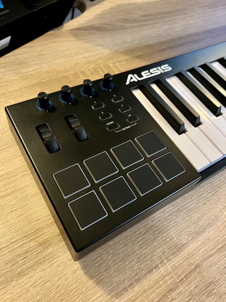 Midi Keyboard Controller