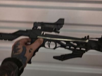 Tactical pistol crossbow