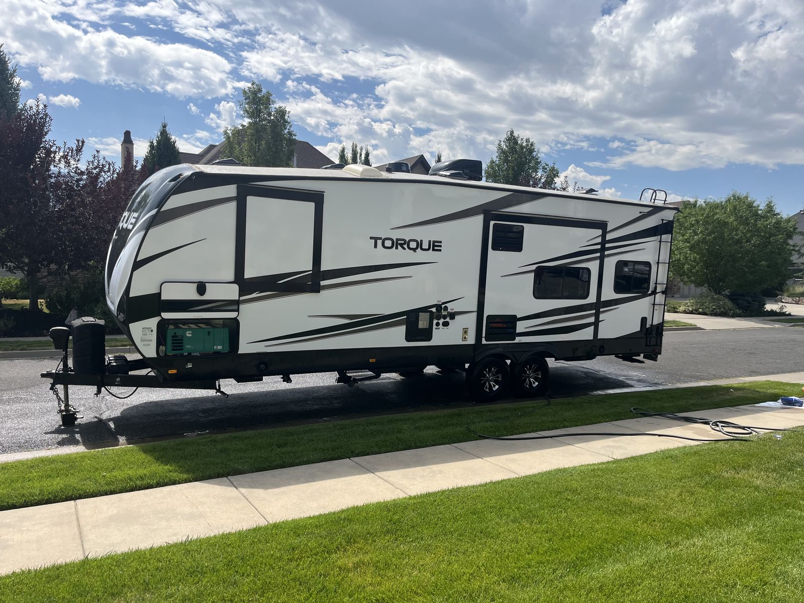 2020 Heartland Torque T281 Toy Hauler w/ Fenced Balcony, King Master, Onan Generator, Sleeps 7