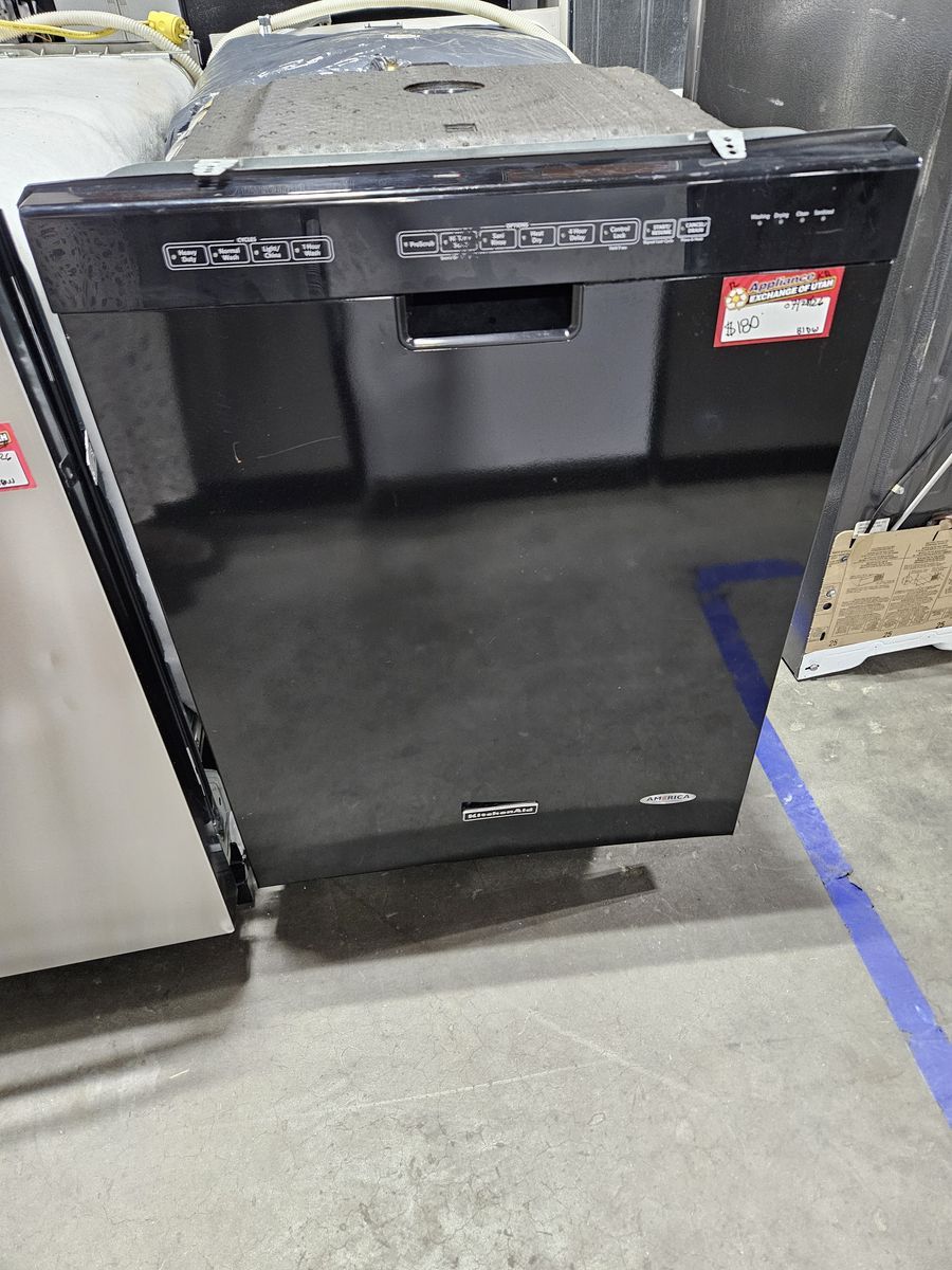 KitchenAid Built-In Dishwasher Black Front Control