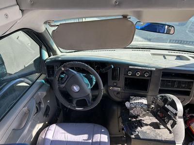 Moving Van with Lift for Easy loading