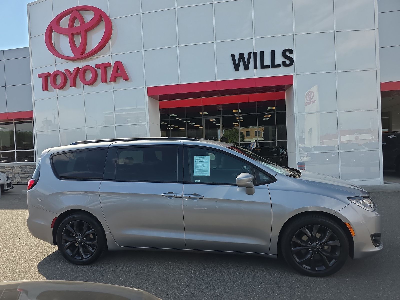 2020 Chrysler Pacifica Touring L