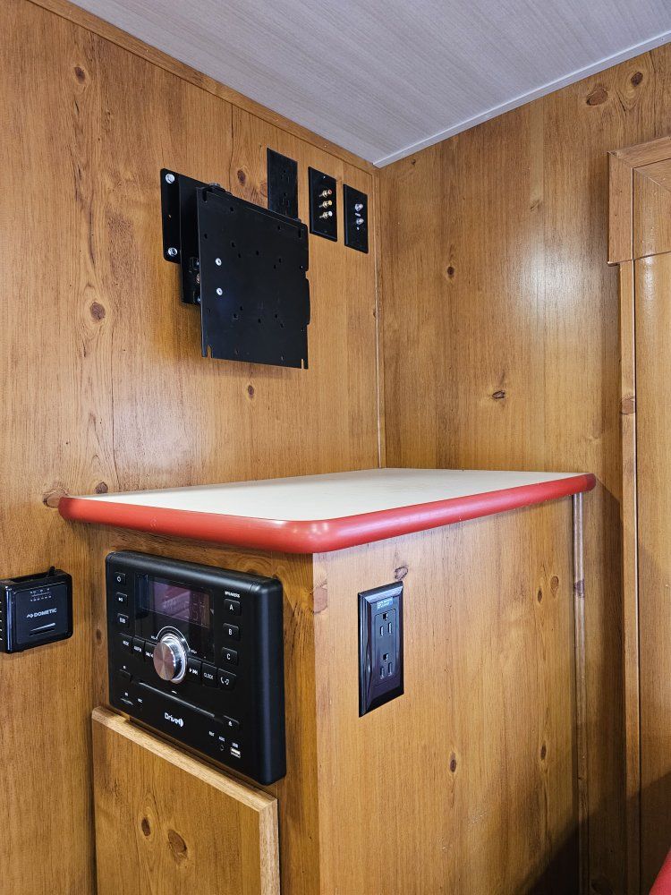Main image 8