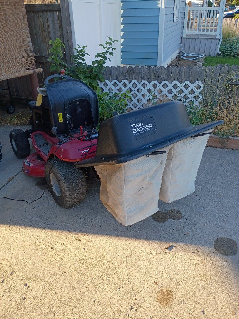 Toro Riding Lawn Mower 12.5 HP I/C Quiet Engine with Bagger