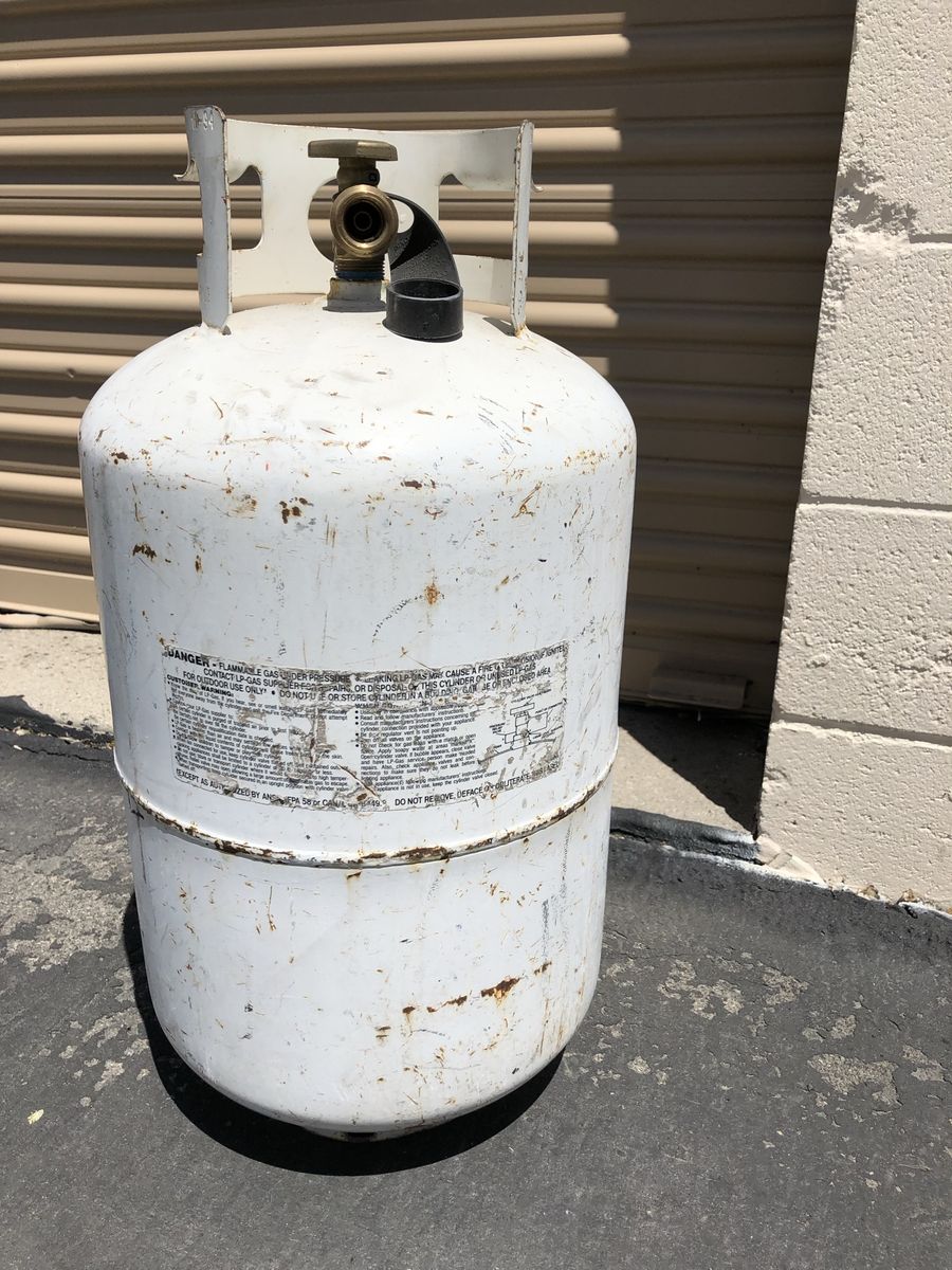33.5 gallon White Steel Propane Tank Gas Cylinder