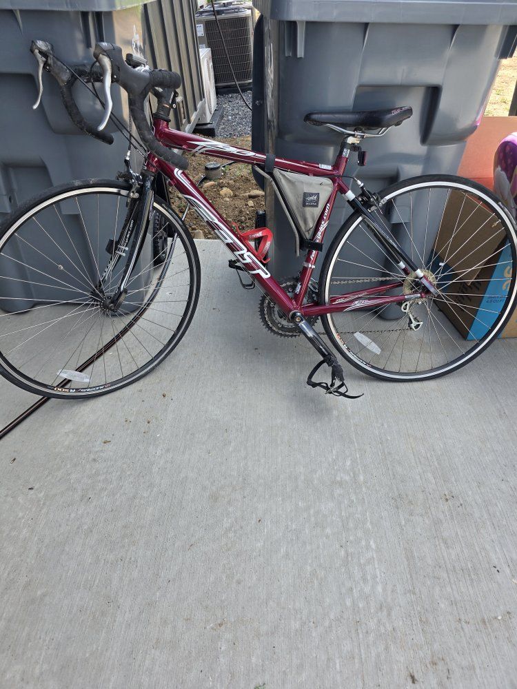 Felt Z90 road bike from around 2008–2010.