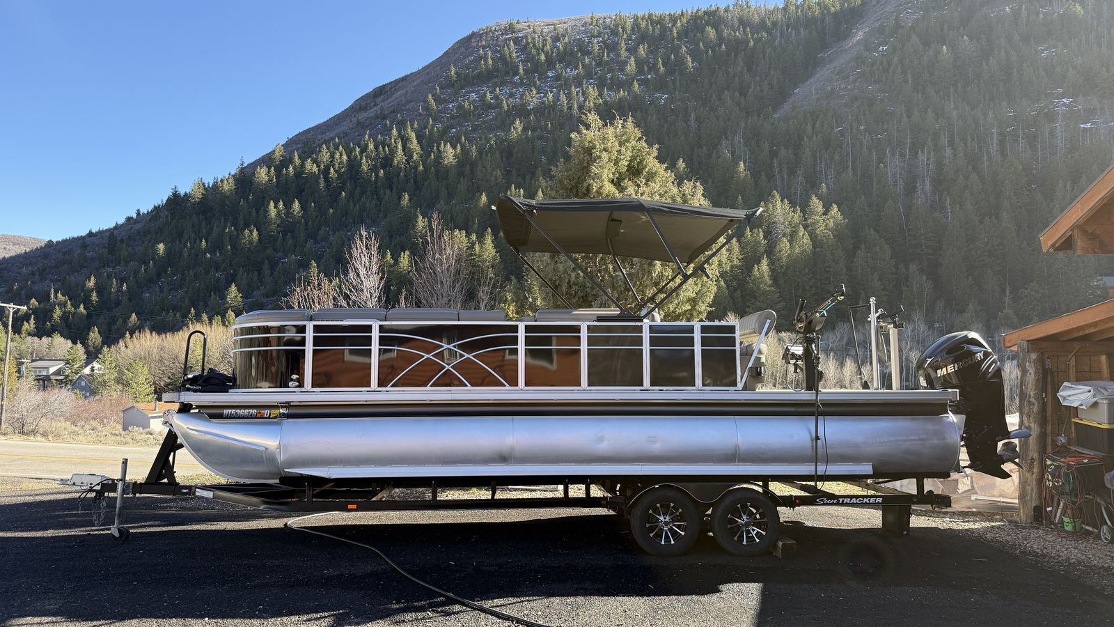 200 HP HYBRID FAMILY/ PRO FISHING BOAT