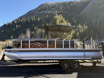 200 HP HYBRID FAMILY/ PRO FISHING BOAT