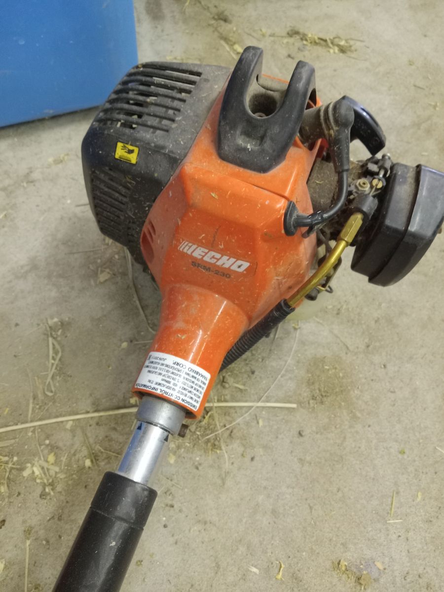 Echo SRM-230 straight-shaft trimmer
