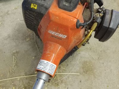 Echo SRM-230 straight-shaft trimmer