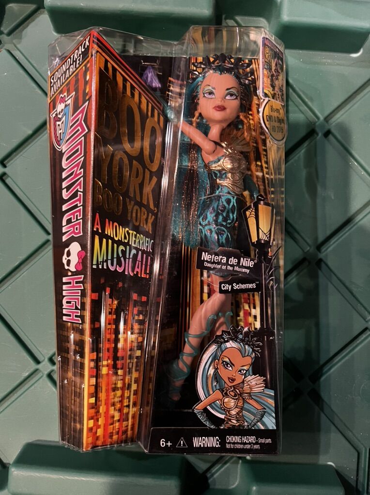 Monster High Boo York City Nefera De NiLe Doll