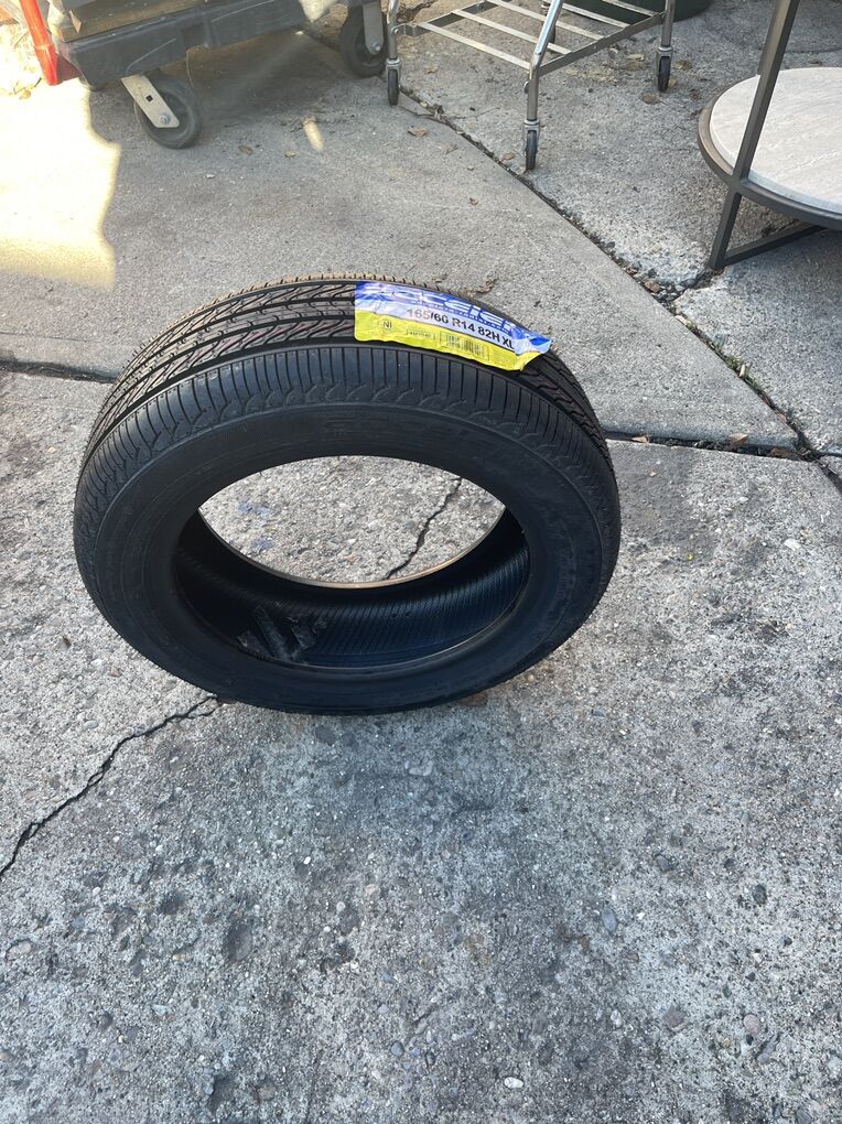 165/60/14 NEW ACCELERA TIRE