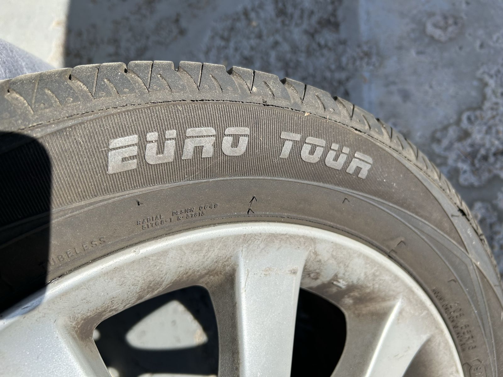 Lexus Toyota rim and tire