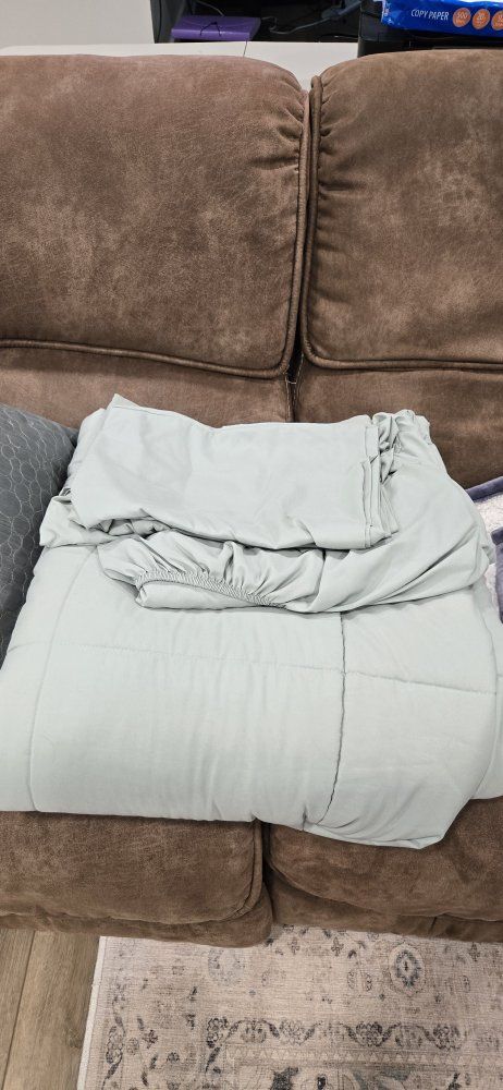 Sage Green Queen Bedding Set