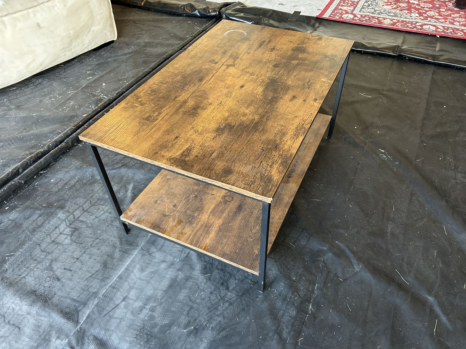 Coffee Table with 2 cork coasters
