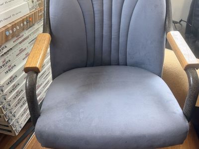 Dining room chairs, castor/swivel