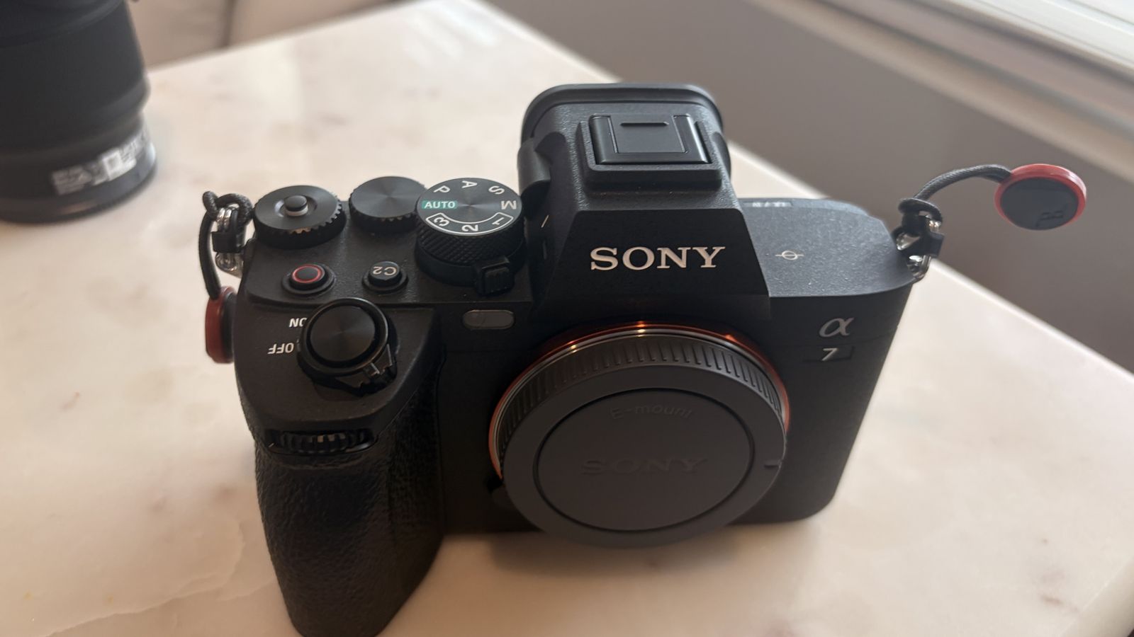 Sony Alpha 7 iv Mirrorless Camera + 28-70mm Lens
