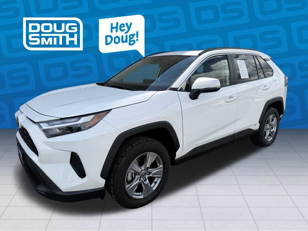 2025 Toyota RAV4 XLE