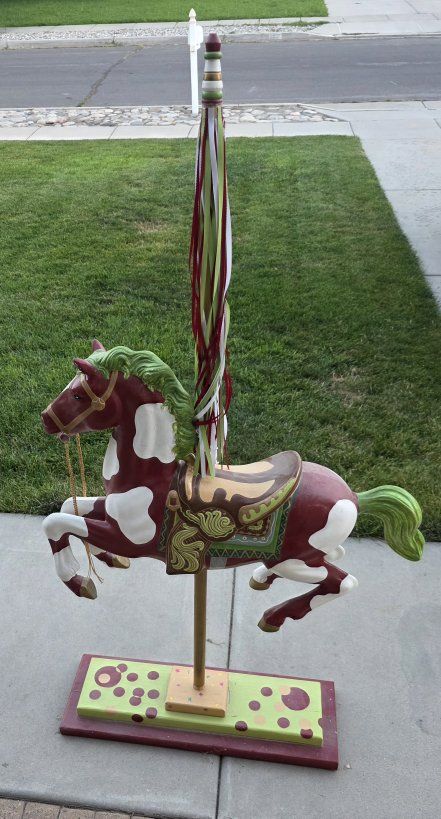Decorative Wooden Carousel Horse Statue with Stand and Ribbon Pole
