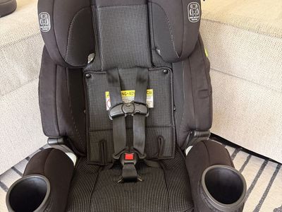 Graco 4Ever Extended2Fit Dlx car seat