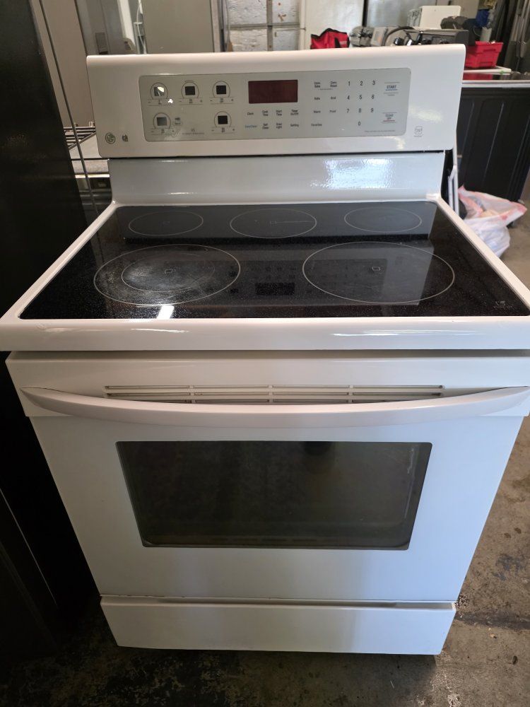 LG ELECTRIC STOVE