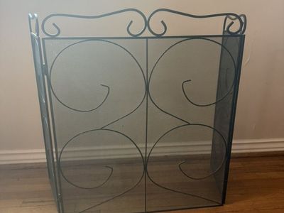 Foldable Fireplace Screen