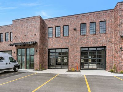 Executive Office for Lease Unit C – Prime New Building