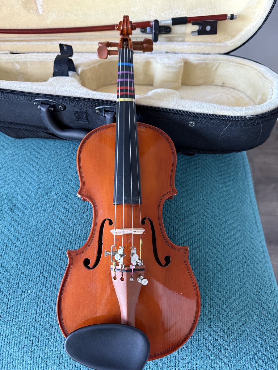 1/8 Cecilio Violin
