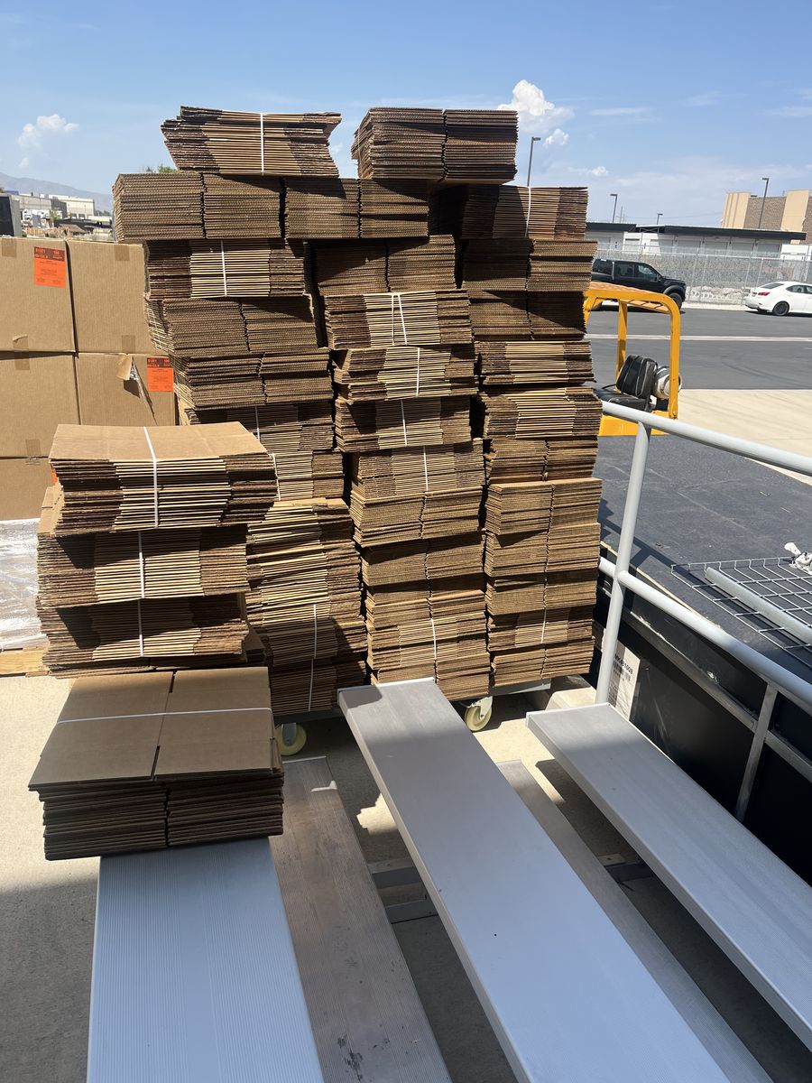 New 8x8 Cardboard Shipping Boxes (40 Bundles of 25) OBO