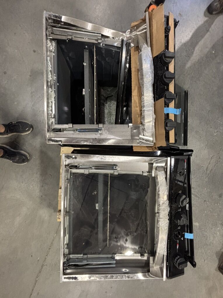 Two FOR PARTS New Suburban Range Elite Series 22