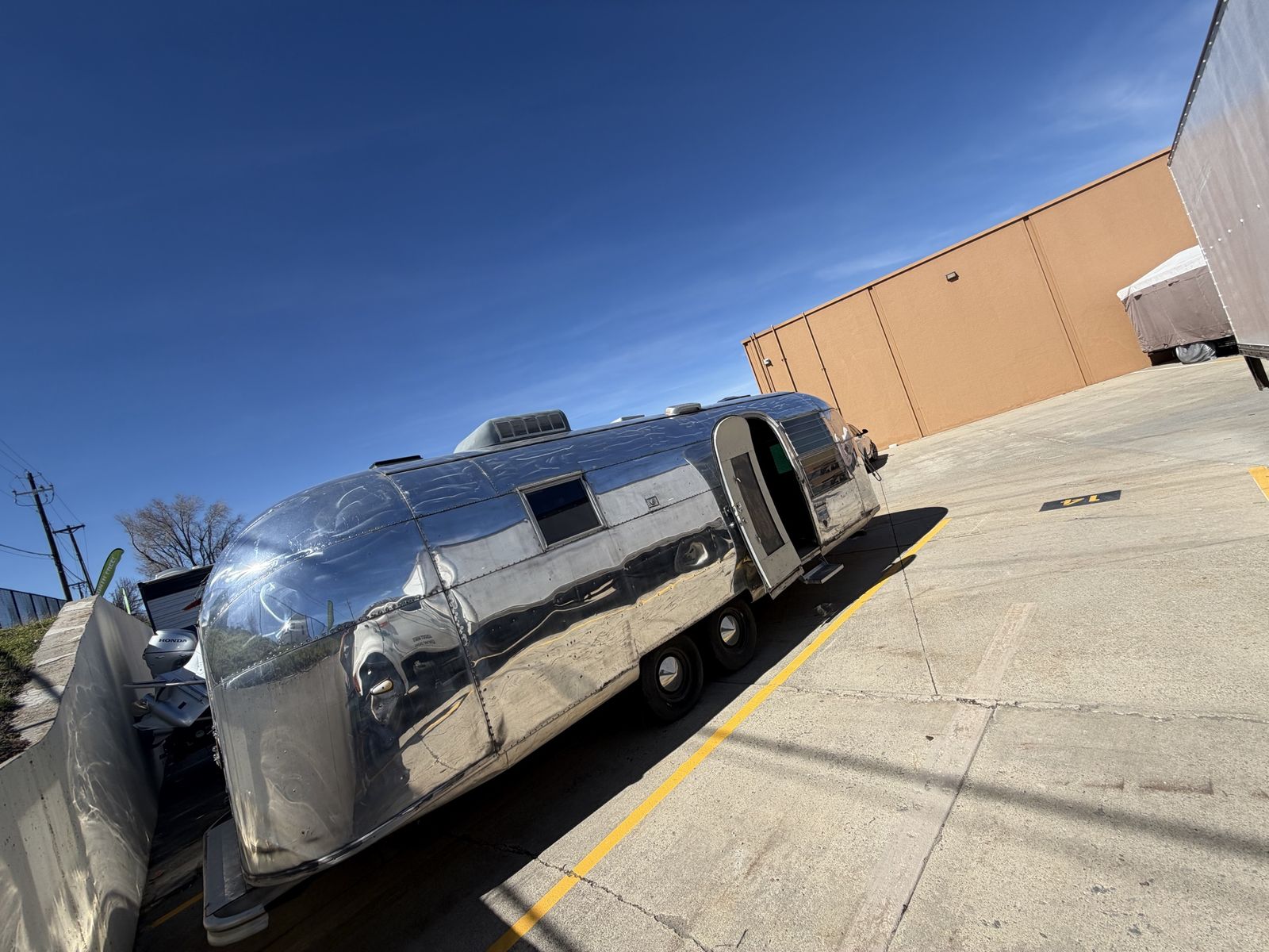 1963 Airstream Land yacht Classic !!!