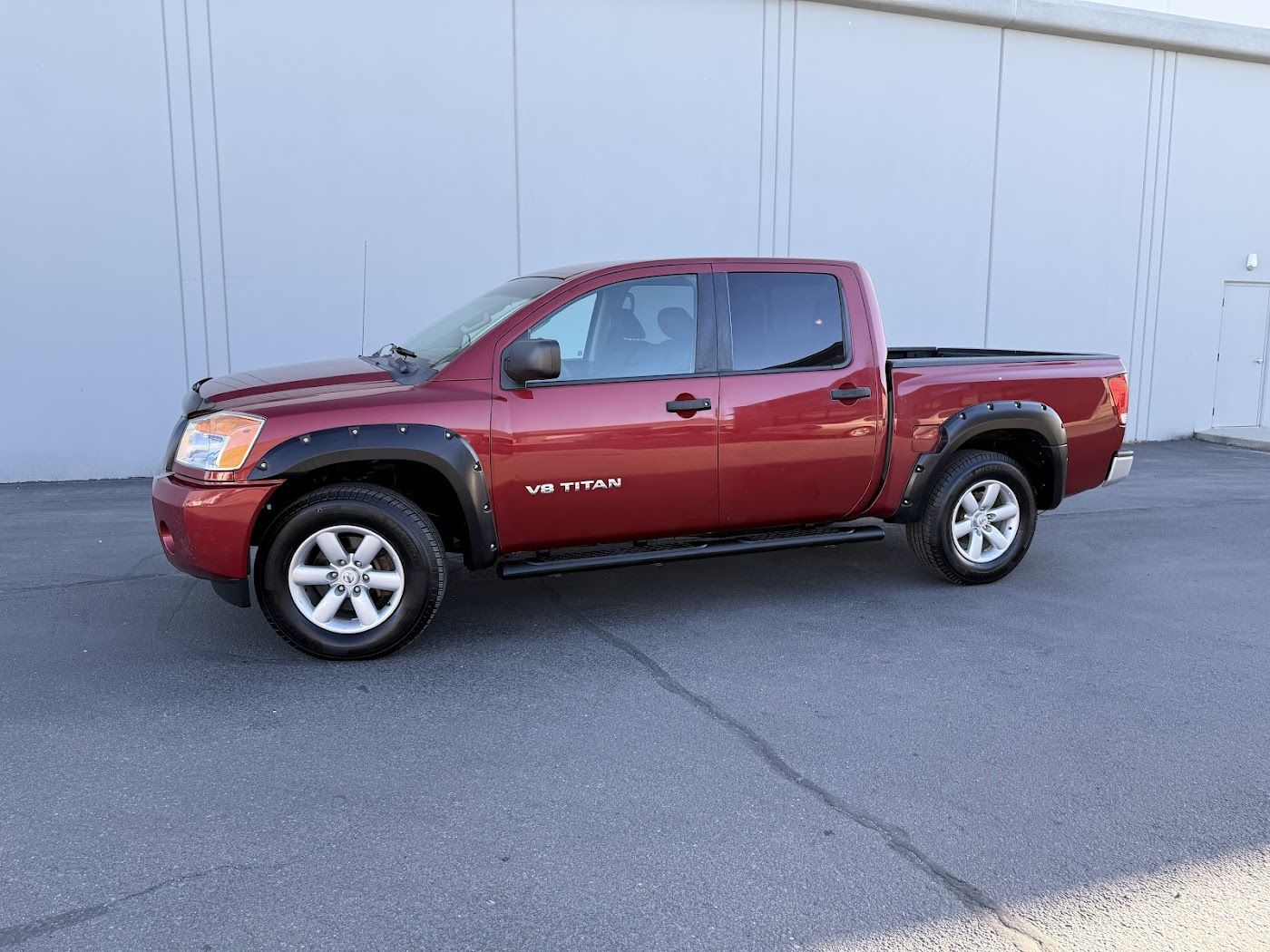 2013 NISSAN TITAN SV