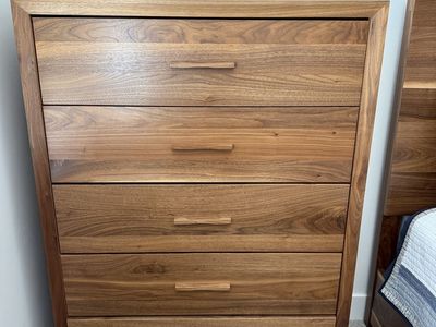Mid-Century Modern 5-Drawer Dresser