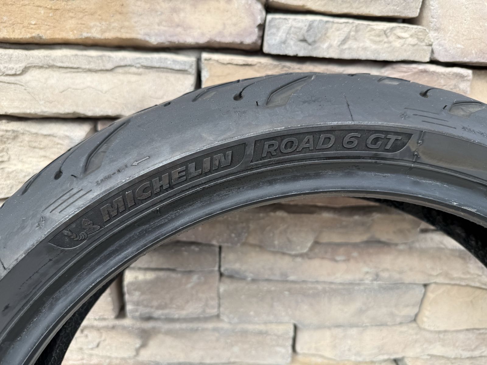 Michelin Road 6 GT 120/70ZR17