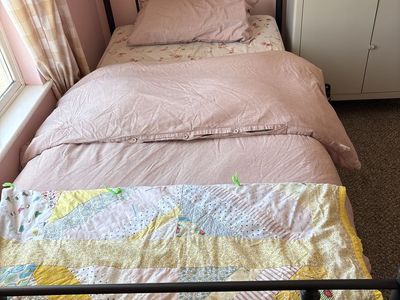 Metal Bedrame AND mattress